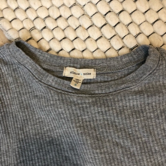 Pacsun bundle of two crop tops - Picture 5 of 6